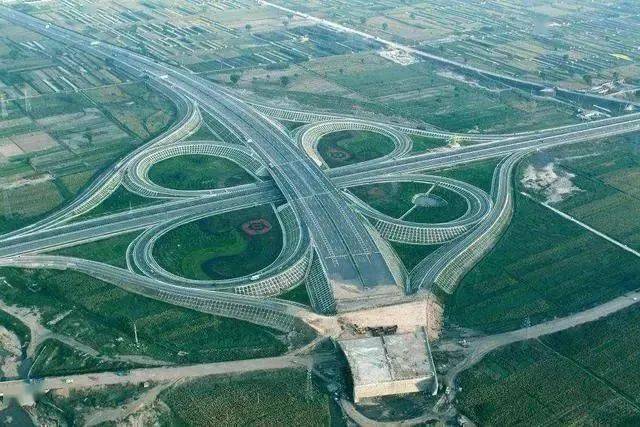 哈尔滨建设工程信息网，打造智慧城市建设的信息高速公路，智慧城市建设的信息高速公路——哈尔滨建设工程信息网