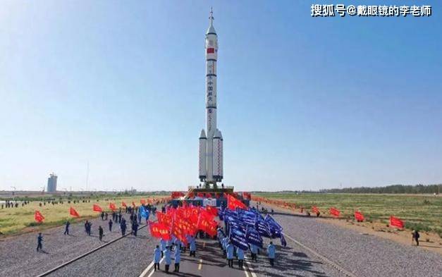 神舟八号，成功发射的辉煌时刻，神舟八号，成功发射的辉煌瞬间