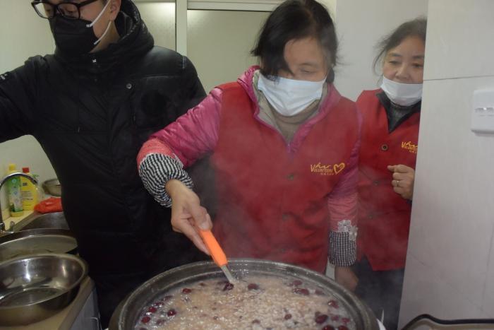 管家婆免费版，真的免费吗？，揭秘管家婆免费版，真的免费还是另有玄机？