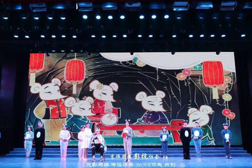 探秘红姐彩色图，色彩斑斓的视觉盛宴，红姐彩色图，一场色彩斑斓的视觉盛宴