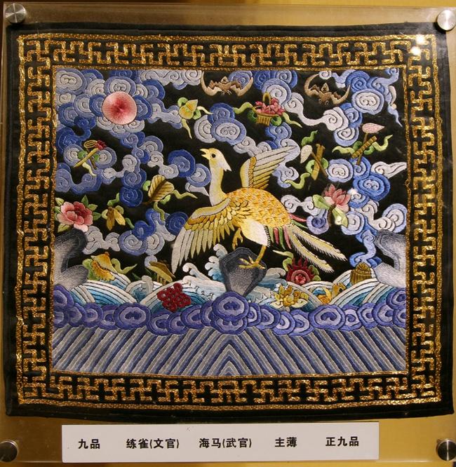 探访一品布衣，传统与现代的和谐共生，一品布衣，传统与现代和谐共生的文化体验