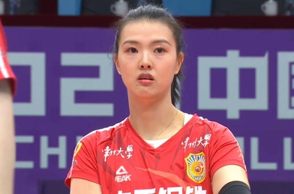 中国女排新星张常宁，闪耀赛场的最新动态与未来展望，张常宁，中国女排新星闪耀赛场，未来展望充满希望