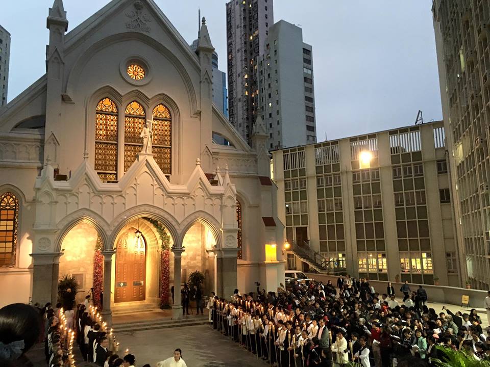 探秘香港611生命灵粮堂，三殿之奢华与信仰的交响，探秘香港611生命灵粮堂，三殿之奢华与信仰的交响